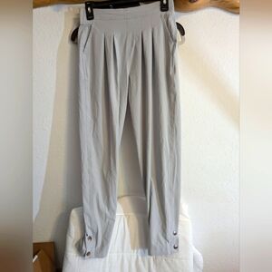 Calla by Carrie Underwood Pants Size Small